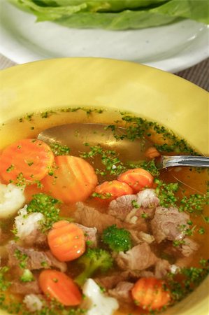 simsearch:673-02139281,k - Delicious vegetable soup with meat Foto de stock - Super Valor sin royalties y Suscripción, Código: 400-03934674