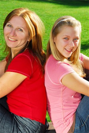 simsearch:400-04612785,k - Portrait of mother and daughter in summer park Stock Photo - Budget Royalty-Free & Subscription, Code: 400-03937747
