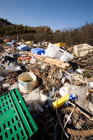 plastic bathtub - Garbage piled up on the coast of the ocean. Stock Photo - Budget Royalty-Free & Subscription, Code: 400-03937879