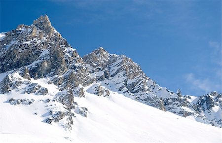 simsearch:400-05065751,k - snowed mountainrange with visible rocks Photographie de stock - Aubaine LD & Abonnement, Code: 400-03938407