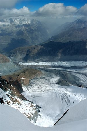 simsearch:696-03398004,k - View of the Gorner glacier, Monte Rosa, Zermatt, Swiss Foto de stock - Royalty-Free Super Valor e Assinatura, Número: 400-03939038