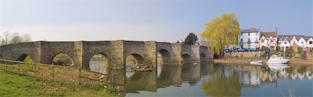 english ports - medieval bridge over the river avon bidford on avon warwickshire the midlands england uk Stock Photo - Budget Royalty-Free & Subscription, Code: 400-03931156