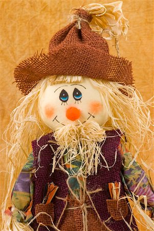 scarecrow farm - Scarecrow on seasonal background Stock Photo - Budget Royalty-Free & Subscription, Code: 400-03931376