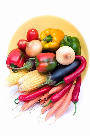 simsearch:400-03939805,k - lots of fresh and ripe vegetables on the plate Photographie de stock - Aubaine LD & Abonnement, Code: 400-03931519