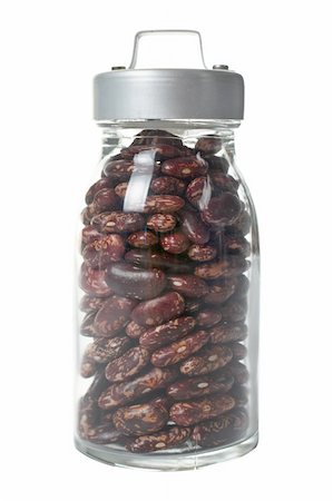simsearch:633-02417737,k - Glass jar of tasty and fresh red beans isolated on white background. Path included Fotografie stock - Microstock e Abbonamento, Codice: 400-03931801