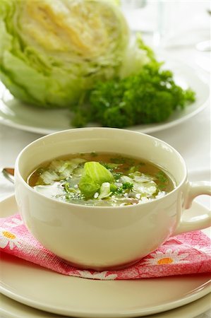 simsearch:673-02139281,k - Vegetable soup - low calorie eating Foto de stock - Super Valor sin royalties y Suscripción, Código: 400-03932441