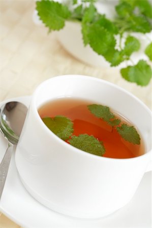 simsearch:400-06554630,k - Cup of mint tea with mint Stock Photo - Budget Royalty-Free & Subscription, Code: 400-03933510