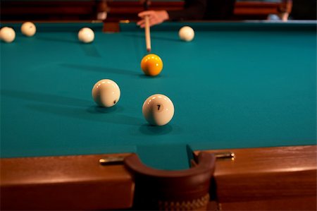 simsearch:400-04478467,k - Balls and a cue on a billiard table - playing. Stock Photo - Budget Royalty-Free & Subscription, Code: 400-03944223