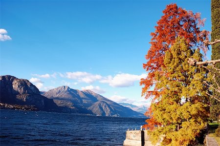 simsearch:400-04743104,k - Lake landscape in fall season, Como Lake, Italy Stockbilder - Microstock & Abonnement, Bildnummer: 400-03944456