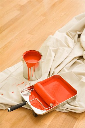 simsearch:600-03556563,k - Painting supplies on drop cloth on wood floor. Foto de stock - Super Valor sin royalties y Suscripción, Código: 400-03945551