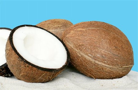 Fresh coconut Foto de stock - Super Valor sin royalties y Suscripción, Código: 400-03946270