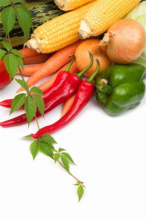 simsearch:400-03939805,k - lots of fresh and ripe vegetables on white background Photographie de stock - Aubaine LD & Abonnement, Code: 400-03946517