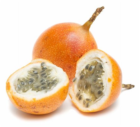 simsearch:400-03939822,k - Granadilla. Image series of fresh vegetables and fruits on white background Foto de stock - Super Valor sin royalties y Suscripción, Código: 400-03946590