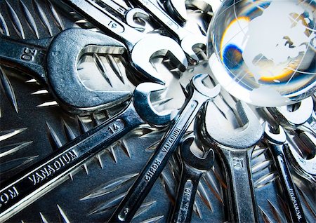 There are different kinds of tools - open-ended and combination spanners. Photographie de stock - Aubaine LD & Abonnement, Code: 400-03947895