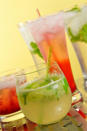 simsearch:649-07065064,k - Group of different drinks Photographie de stock - Aubaine LD & Abonnement, Code: 400-03948277