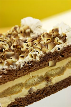 simsearch:400-05056152,k - Delicious tiramisu cake with special decoration Photographie de stock - Aubaine LD & Abonnement, Code: 400-03948357