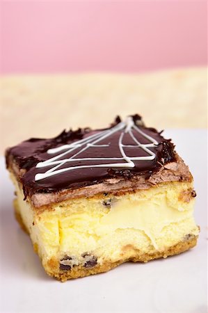 simsearch:400-03948352,k - A Cheesecake with chocolate crust Stock Photo - Budget Royalty-Free & Subscription, Code: 400-03948404