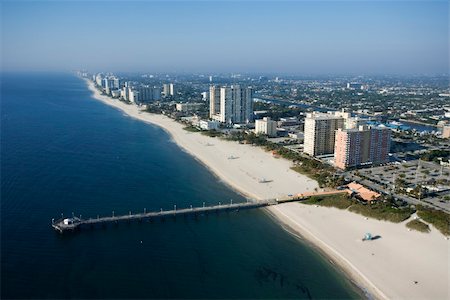 simsearch:400-03940565,k - Aerial view of waterfront buildings and pier over ocean at Pompano Beach, Flordia. Stock Photo - Budget Royalty-Free & Subscription, Code: 400-03948608