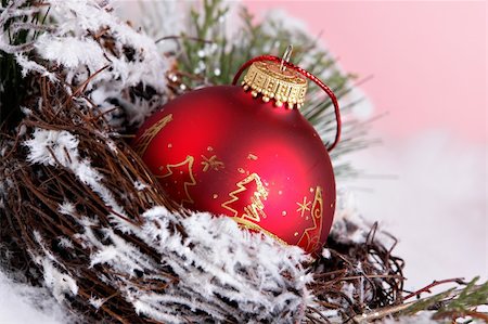 simsearch:400-03965193,k - Red ornament in nest and snow Stock Photo - Budget Royalty-Free & Subscription, Code: 400-03949508