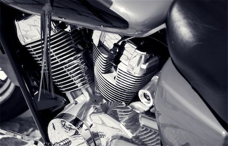 simsearch:400-03907820,k - Motorcycle engine detail - black and white toned photo Stock Photo - Budget Royalty-Free & Subscription, Code: 400-03949675