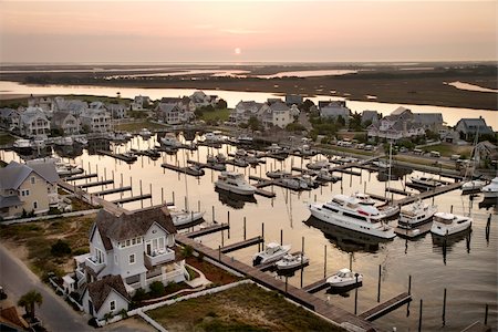 simsearch:400-03943979,k - Aerial view of boats at marina on Bald Head Island, North Carolina. Foto de stock - Super Valor sin royalties y Suscripción, Código: 400-03940565