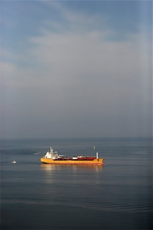 fuel tanker - Aerial view of oil tanker on Atlantic Ocean. Photographie de stock - Aubaine LD & Abonnement, Code: 400-03940578