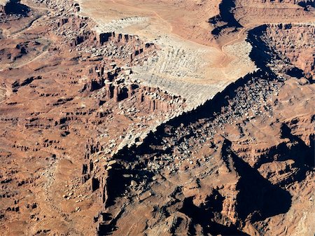 simsearch:400-03948680,k - Aerial view of Utah Canyonlands with landforms. Foto de stock - Super Valor sin royalties y Suscripción, Código: 400-03943271