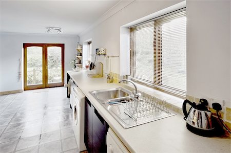 davidmartyn (artist) - colour image kitchen in newly restored rebuilt house work surfaces Photographie de stock - Aubaine LD & Abonnement, Code: 400-03955045