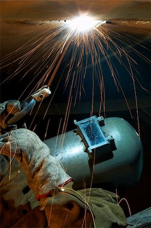 simsearch:640-03256646,k - welder working at night has sparks fly Stock Photo - Budget Royalty-Free & Subscription, Code: 400-03955821