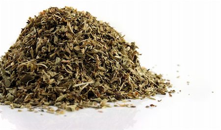 simsearch:400-03908268,k - Close up of Oregano on an isolated background Photographie de stock - Aubaine LD & Abonnement, Code: 400-03958015