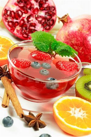 simsearch:400-04520635,k - Winter fruit tea with fresh fruits Stock Photo - Budget Royalty-Free & Subscription, Code: 400-03950218