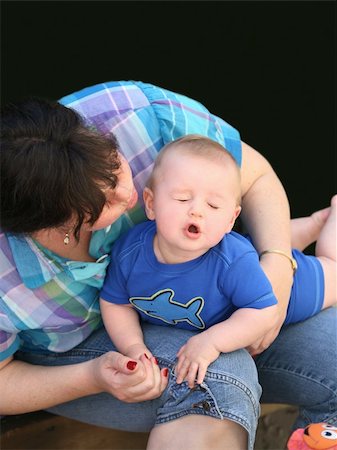 simsearch:400-03947588,k - Happy mother playing with her 8 month old baby Foto de stock - Super Valor sin royalties y Suscripción, Código: 400-03950471