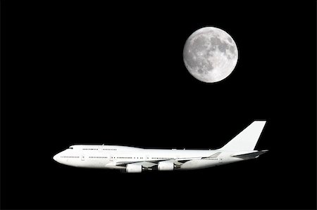 simsearch:622-06397876,k - Large airliner flying under a full moon. Foto de stock - Super Valor sin royalties y Suscripción, Código: 400-03951655