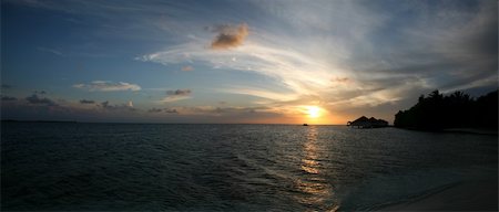 simsearch:630-03482216,k - Sunrise on the Indian ocean - maldives Foto de stock - Super Valor sin royalties y Suscripción, Código: 400-03952813