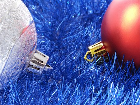 simsearch:400-03932462,k - christmas design with colorful baubles and blue tinsel background Stockbilder - Microstock & Abonnement, Bildnummer: 400-03953190
