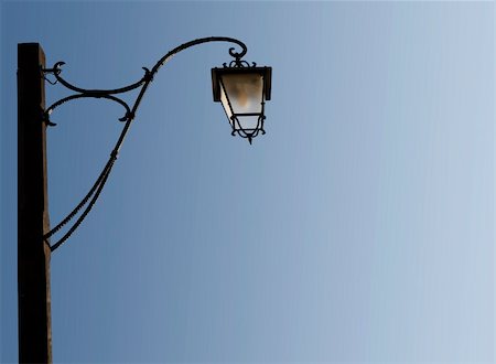 simsearch:400-03948473,k - Decorative Venice street light isolated on sky Foto de stock - Super Valor sin royalties y Suscripción, Código: 400-03964679