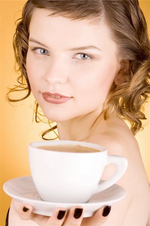 simsearch:400-03965676,k - glamorous girl having a cup of coffee Foto de stock - Super Valor sin royalties y Suscripción, Código: 400-03965657