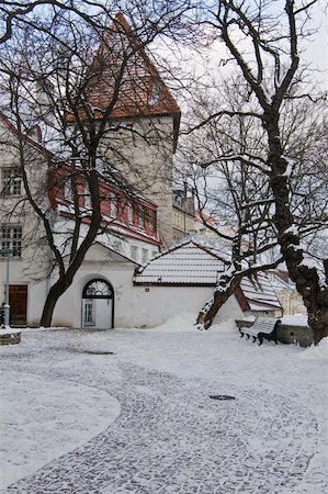 snowflakes on window - Street of city of Tallinn Stock Photo - Budget Royalty-Free & Subscription, Code: 400-03967517