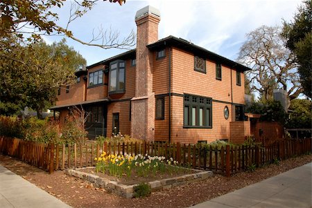 photo picket garden - Shingled house, Palo Alto, California Photographie de stock - Aubaine LD & Abonnement, Code: 400-03968485