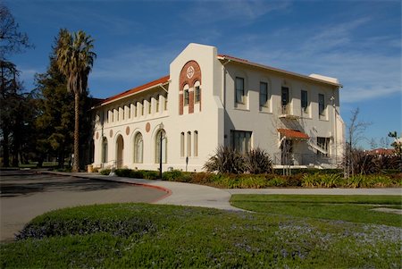 Administration building, state insane asylum, Santa Clara, California Photographie de stock - Aubaine LD & Abonnement, Code: 400-03968490