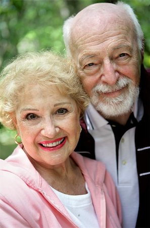 simsearch:400-05340916,k - Closeup portrait of a beautiful, happy senior couple.  Focus on her eyes. Foto de stock - Super Valor sin royalties y Suscripción, Código: 400-03969119