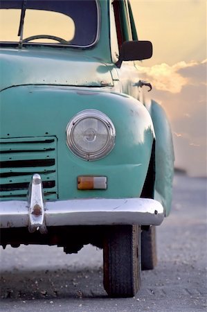 poor landscape - Old antique cars Stock Photo - Budget Royalty-Free & Subscription, Code: 400-03960562