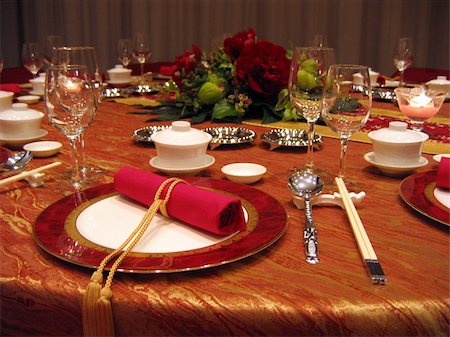 simsearch:400-04277175,k - Chinese wedding banquet table setting Fotografie stock - Microstock e Abbonamento, Codice: 400-03963341