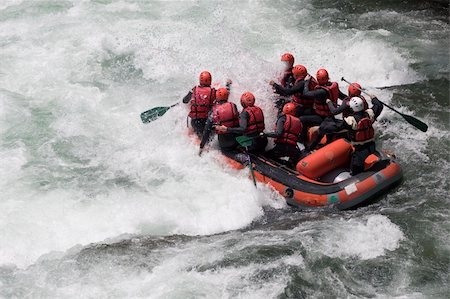 simsearch:400-03945337,k - Rafting boat on a whitewater river Photographie de stock - Aubaine LD & Abonnement, Code: 400-03963904