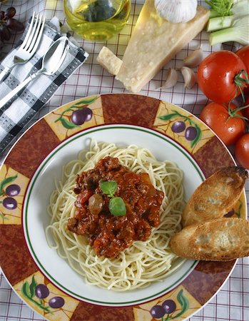 pasta square dish - pasta dish with elk meat sauce Stock Photo - Budget Royalty-Free & Subscription, Code: 400-03976128