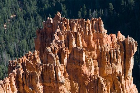 simsearch:400-03947799,k - Aerial shot of hoodoos at Bryce Canyon National Park, Utah Foto de stock - Royalty-Free Super Valor e Assinatura, Número: 400-03976539