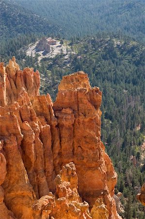 simsearch:400-03947799,k - Aerial shot of hoodoos at Bryce Canyon National Park, Utah Foto de stock - Royalty-Free Super Valor e Assinatura, Número: 400-03976544