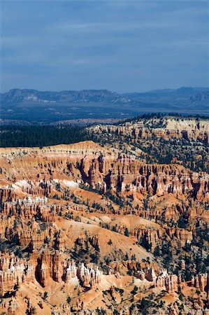 simsearch:400-03947799,k - Aerial view of Bryce Canyon National Park, Utah Foto de stock - Royalty-Free Super Valor e Assinatura, Número: 400-03976548