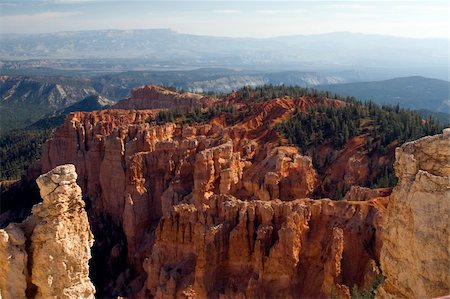 simsearch:400-03947799,k - Aerial view of Bryce Canyon National Park, Utah Foto de stock - Royalty-Free Super Valor e Assinatura, Número: 400-03976541