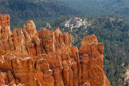 simsearch:400-03947799,k - Aerial shot of hoodoos at Bryce Canyon National Park, Utah Foto de stock - Royalty-Free Super Valor e Assinatura, Número: 400-03976543